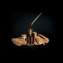 Load image into Gallery viewer, Oud Oils